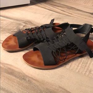 Volcom sandals super cute worn once